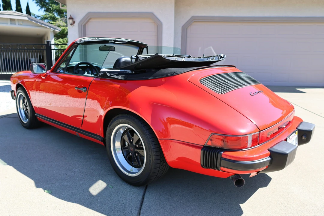 1984 Porsche 911 Carrera 3.2 - Image 13 of 31