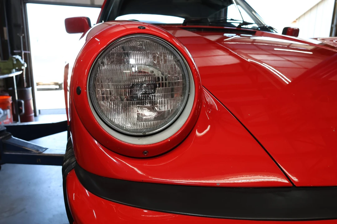 1984 Porsche 911 Carrera 3.2 - Image 16 of 31