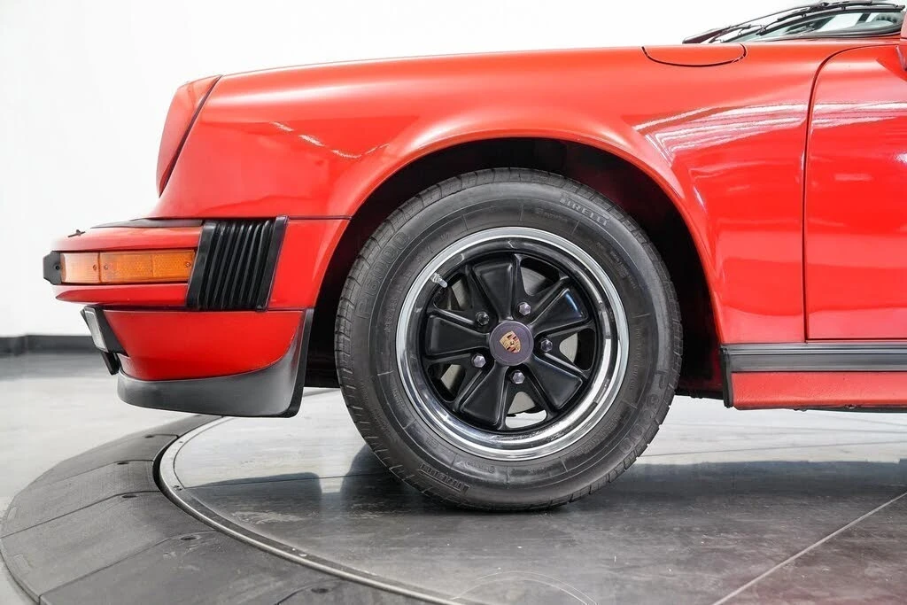 1984 Porsche 911 Carrera 3.2 - Image 25 of 31