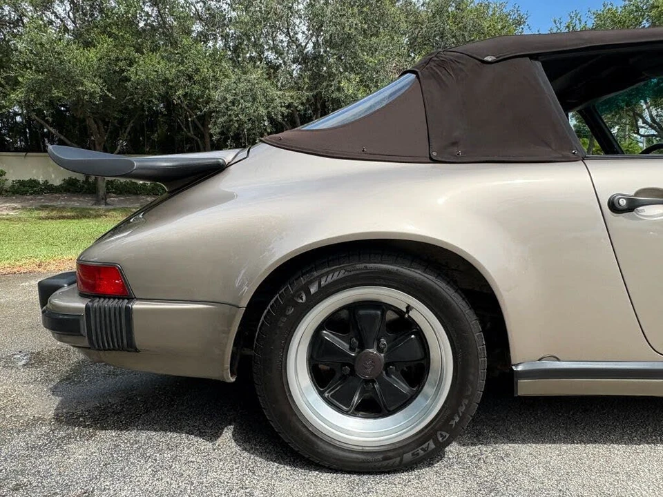 1984 Porsche 911 Carrera 3.2 - Image 28 of 31