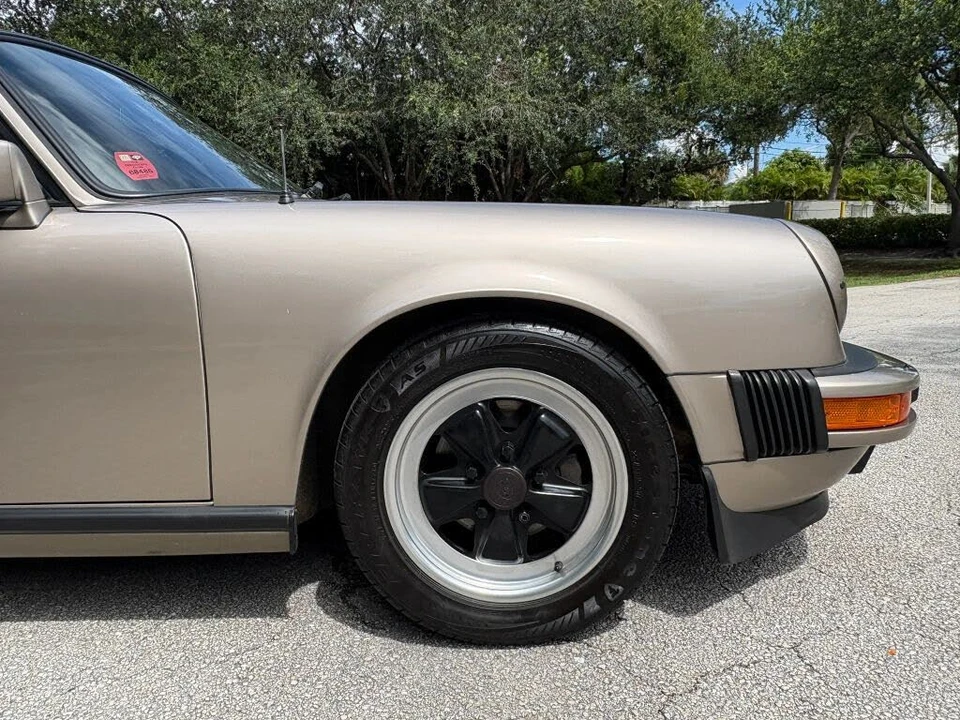 1984 Porsche 911 Carrera 3.2 - Image 30 of 31