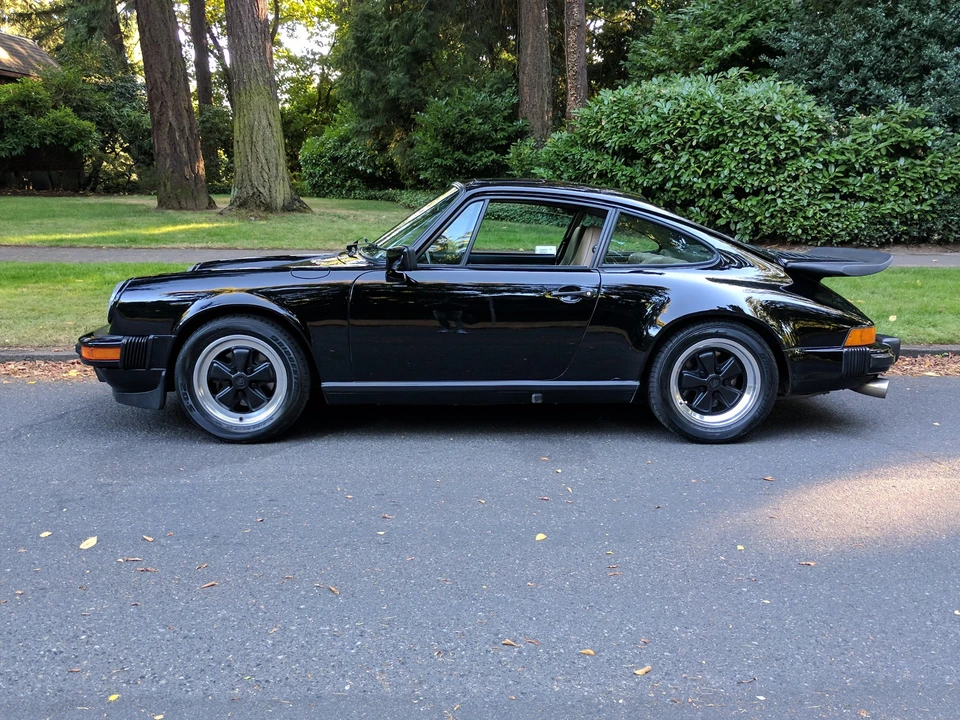 1984 Porsche 911 Carrera 3.2 - Image 12 of 31
