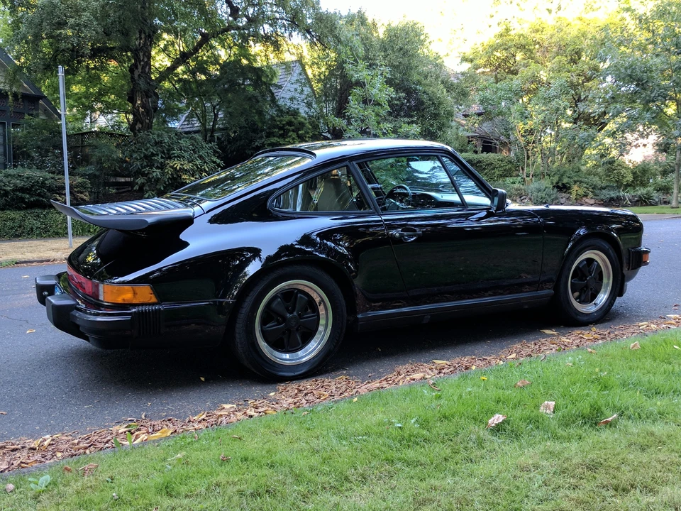 1984 Porsche 911 Carrera 3.2 - Image 10 of 31