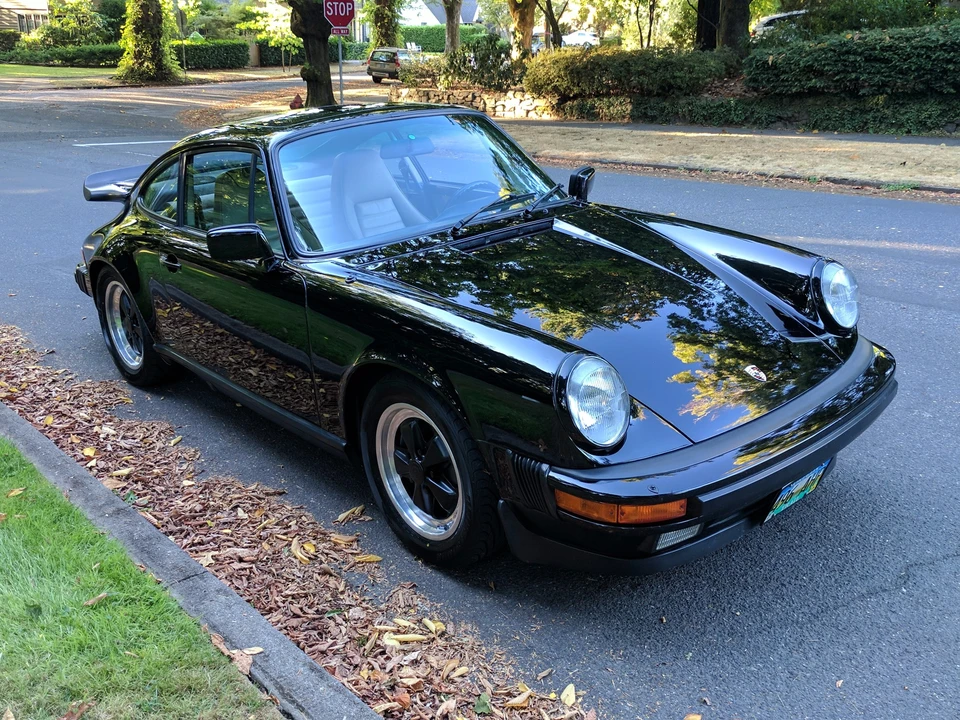 1984 Porsche 911 Carrera 3.2 - Image 2 of 31
