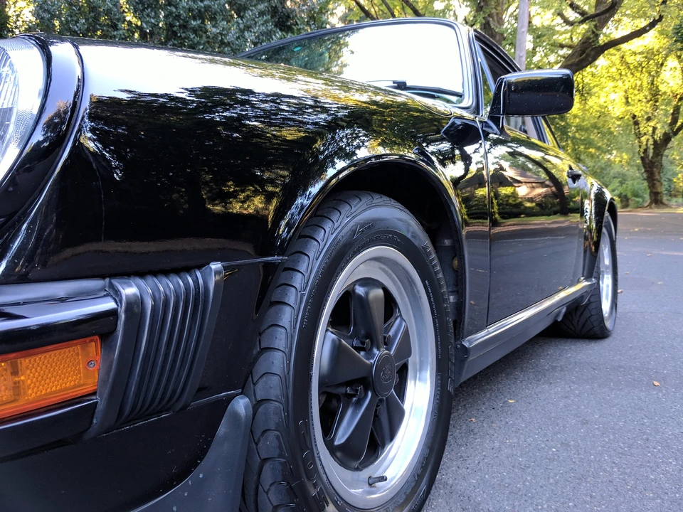 1984 Porsche 911 Carrera 3.2 - Image 17 of 31