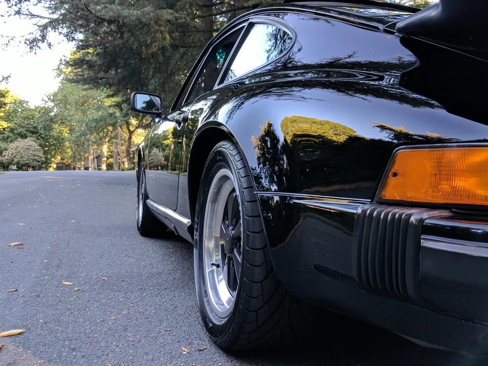 1984 Porsche 911 Carrera 3.2 - Image 25 of 31