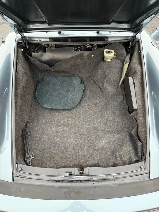 1984 Porsche 911 Carrera 3.2 - Image 15 of 18