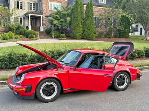 1984 Porsche 911 Carrera Coupe