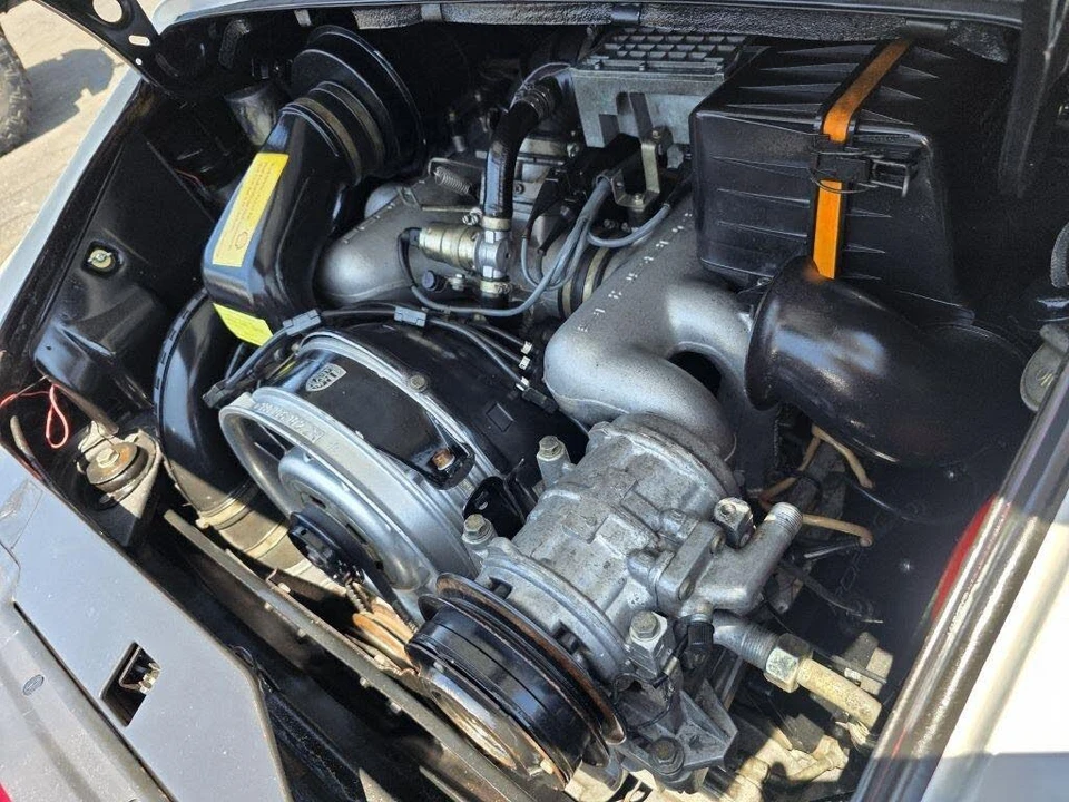 1984 Porsche 911 Carrera 3.2 - Image 26 of 31