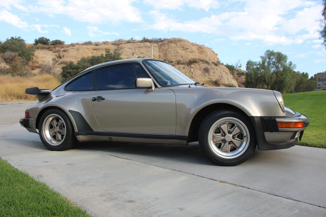 1984 Porsche 911 Carrera 3.2 - Image 4 of 31
