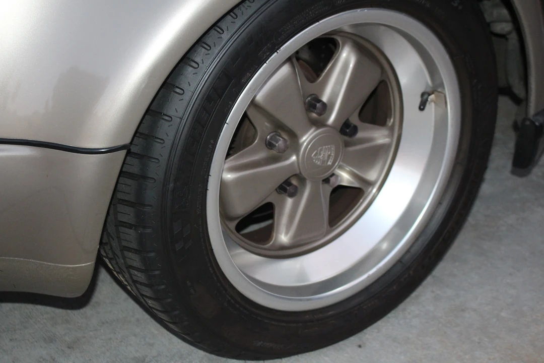 1984 Porsche 911 Carrera 3.2 - Image 24 of 31