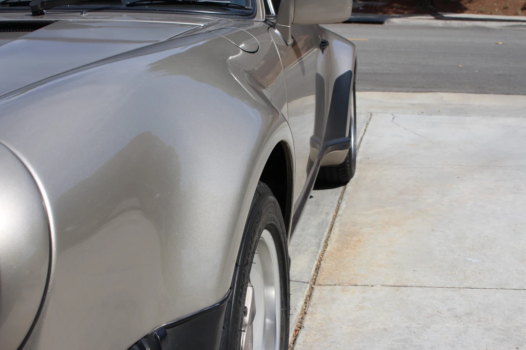 1984 Porsche 911 Carrera 3.2 - Image 16 of 31