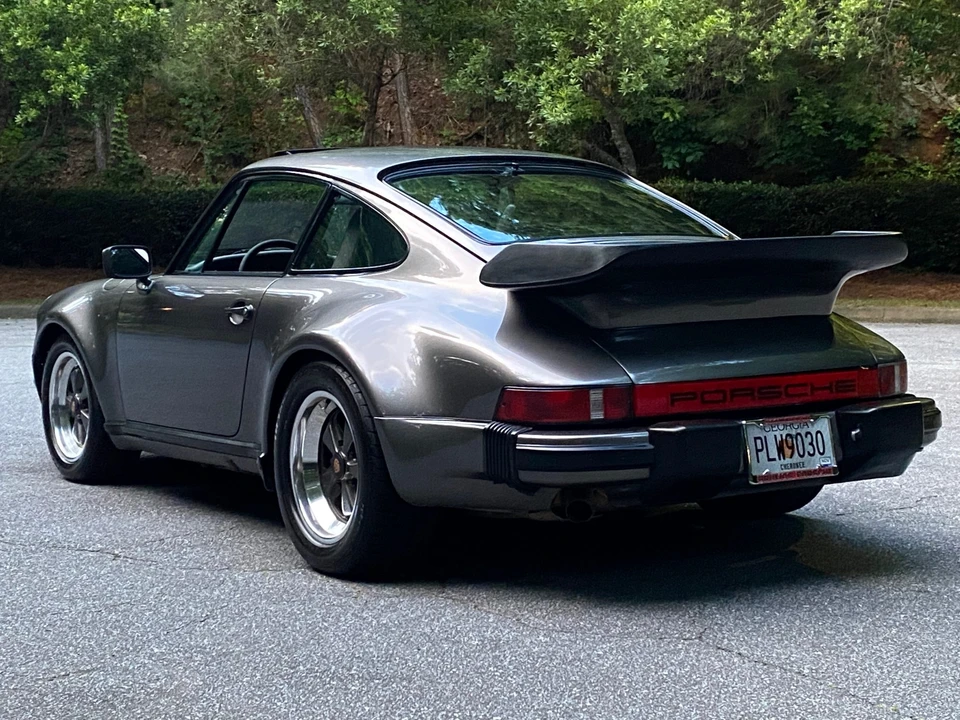 1984 Porsche 911 Carrera 3.2 - Image 7 of 31