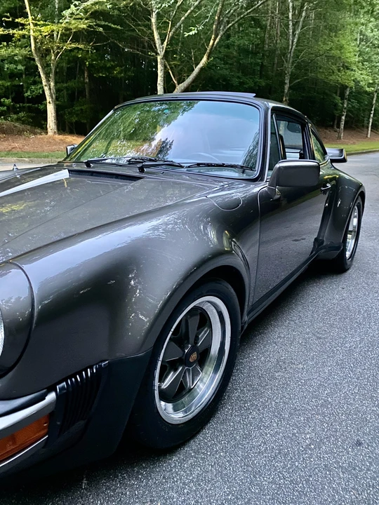 1984 Porsche 911 Carrera 3.2 - Image 9 of 31