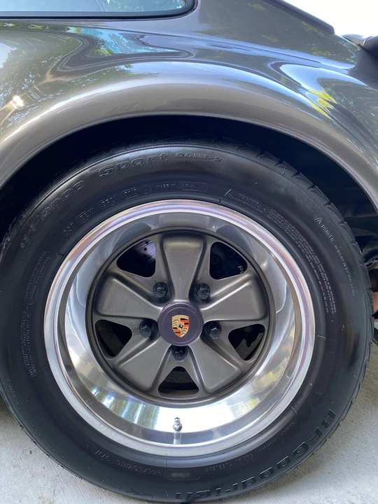 1984 Porsche 911 Carrera 3.2 - Image 24 of 31