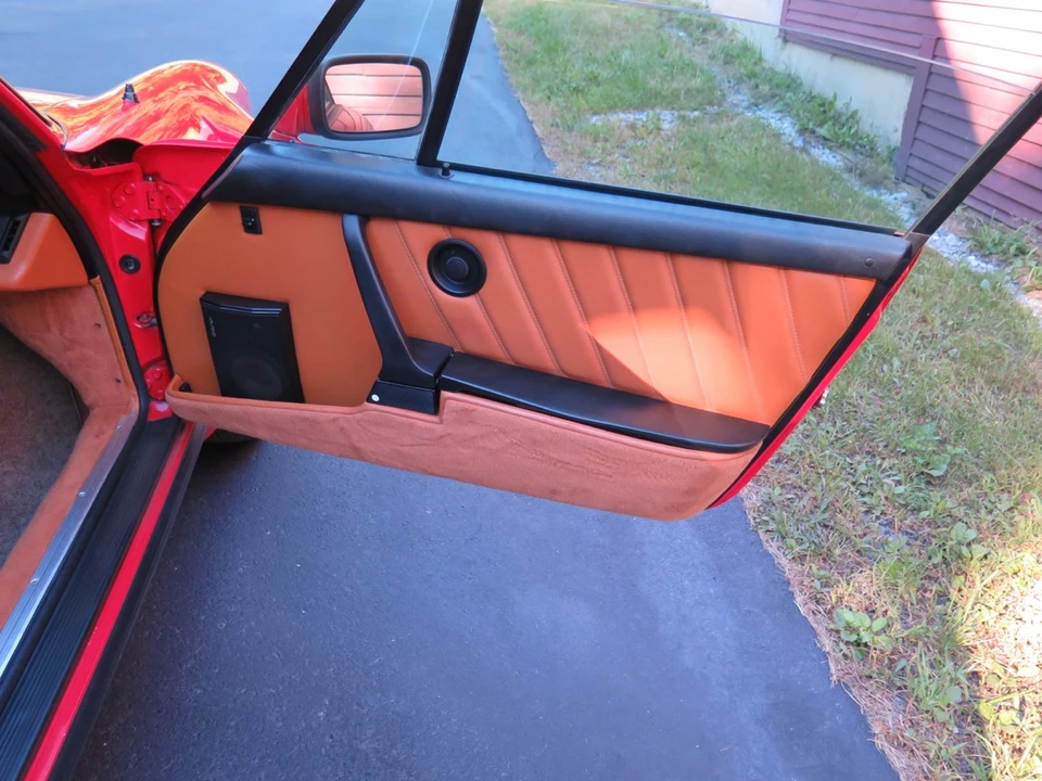 1984 Porsche 911 Carrera 3.2 - Image 22 of 31