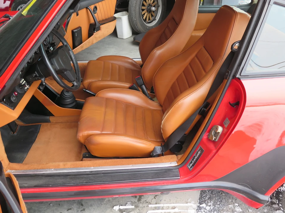 1984 Porsche 911 Carrera 3.2 - Image 29 of 31