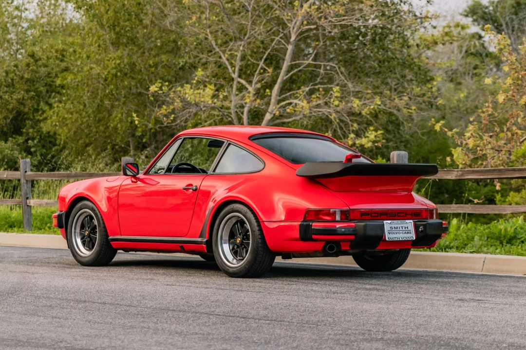 1984 Porsche 911 Carrera 3.2 - Image 7 of 31