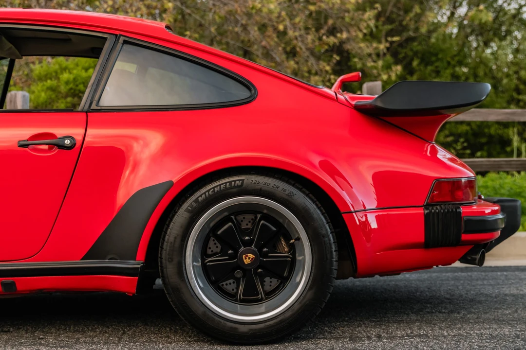 1984 Porsche 911 Carrera 3.2 - Image 18 of 31