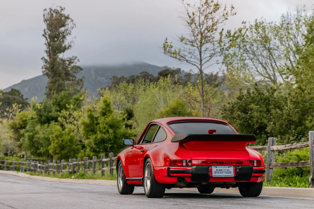1984 Porsche 911 Carrera 3.2 - Image 8 of 31