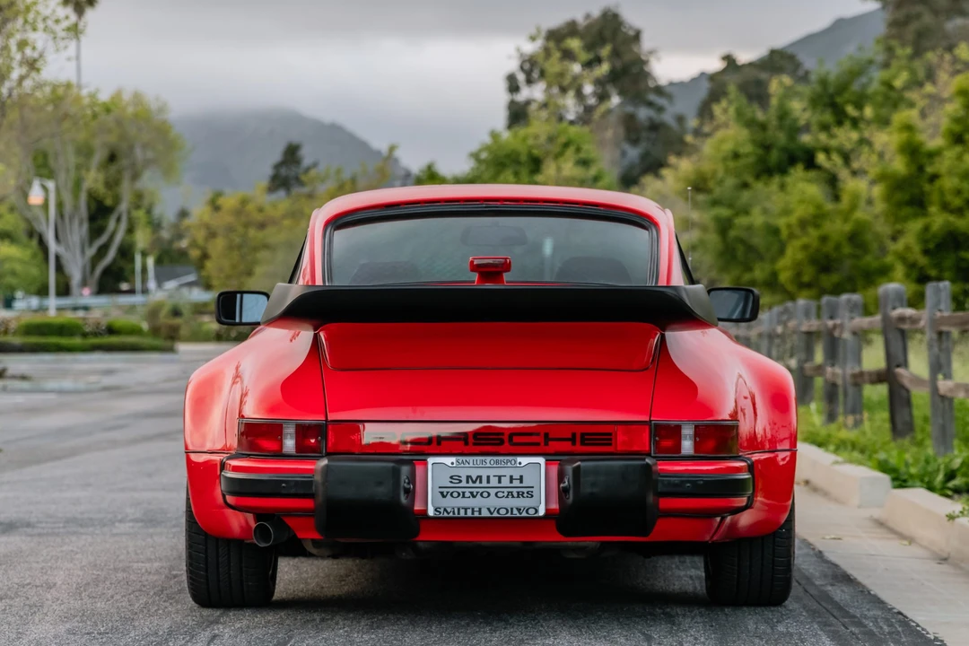 1984 Porsche 911 Carrera 3.2 - Image 9 of 31