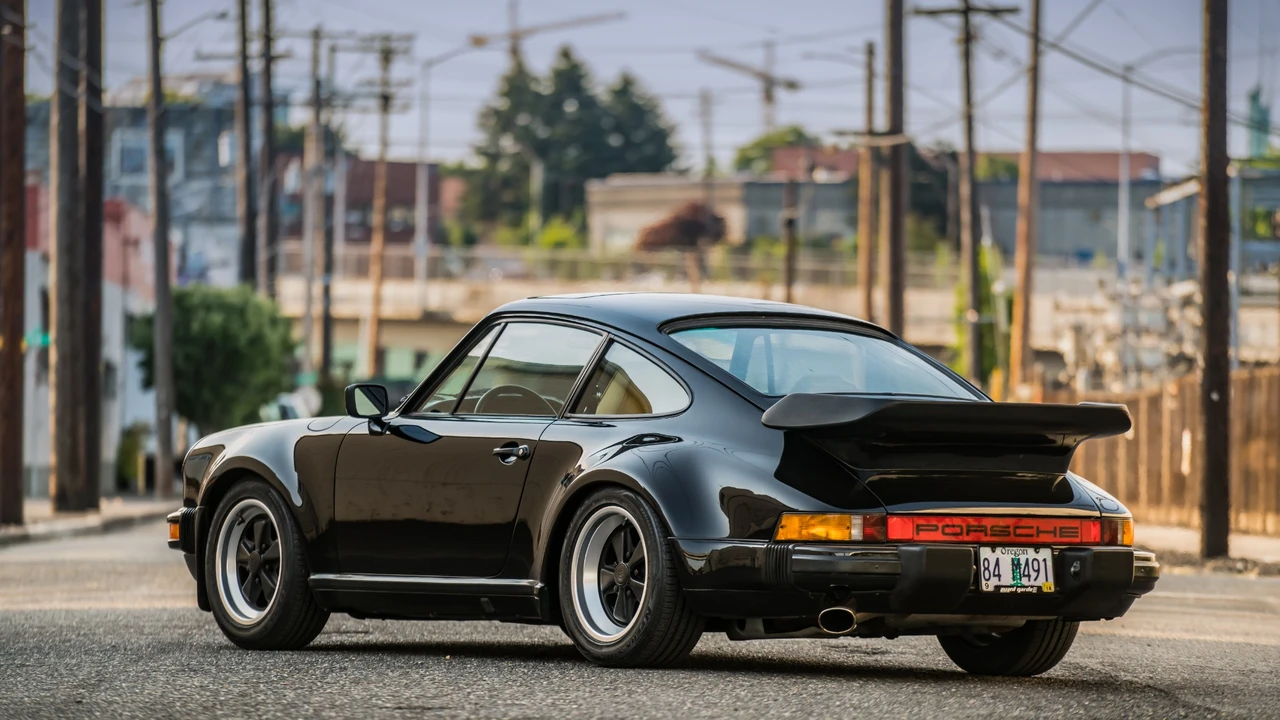 1984 Porsche 911 Carrera 3.2 - Image 4 of 31