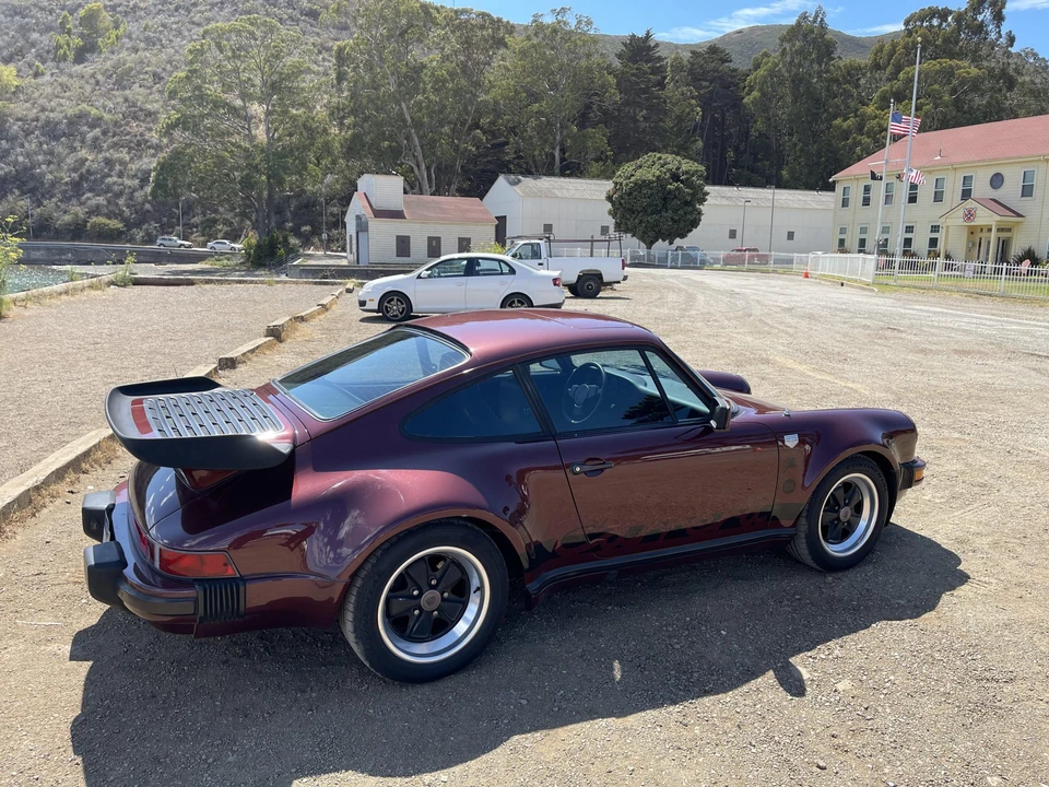 1984 Porsche 911 Carrera 3.2 - Image 23 of 31