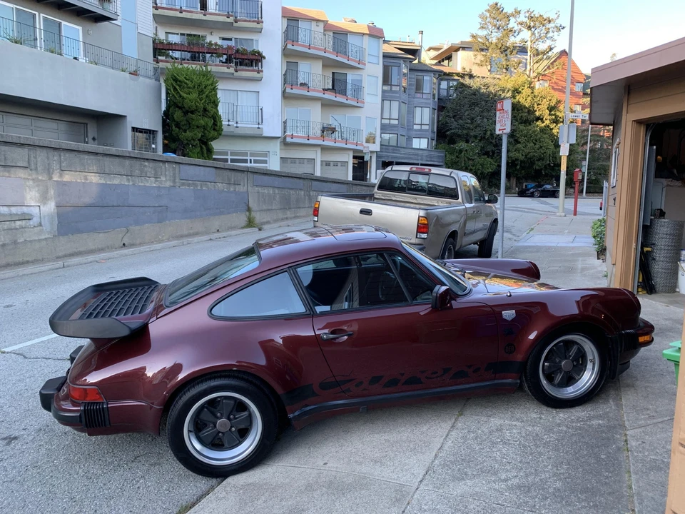 1984 Porsche 911 Carrera 3.2 - Image 22 of 31