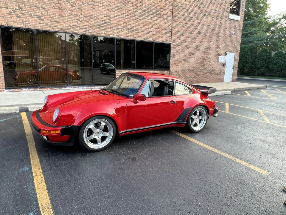 1984 Porsche 911 Carrera 3.2 - Image 3 of 31