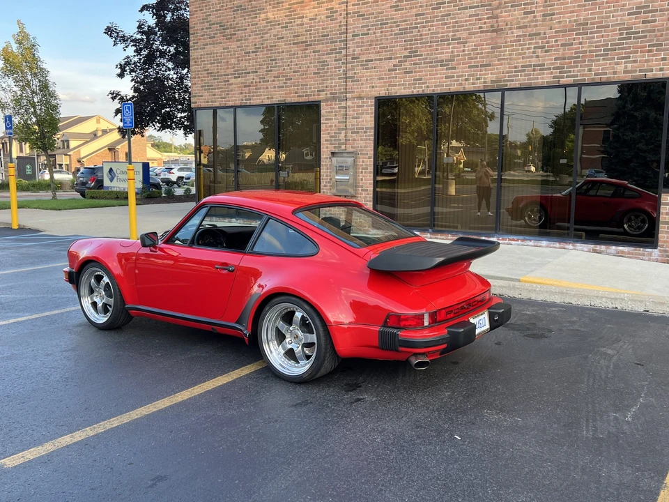 1984 Porsche 911 Carrera 3.2 - Image 8 of 31