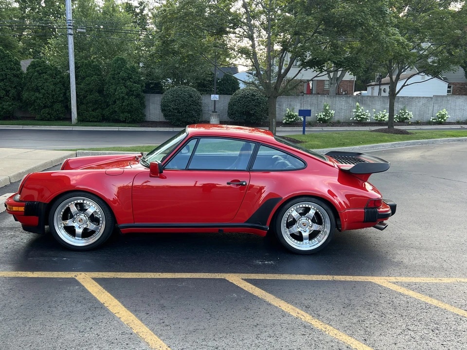 1984 Porsche 911 Carrera 3.2 - Image 7 of 31