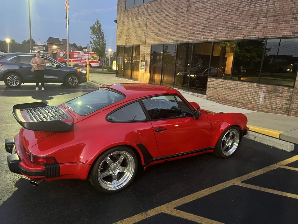 1984 Porsche 911 Carrera 3.2 - Image 14 of 31