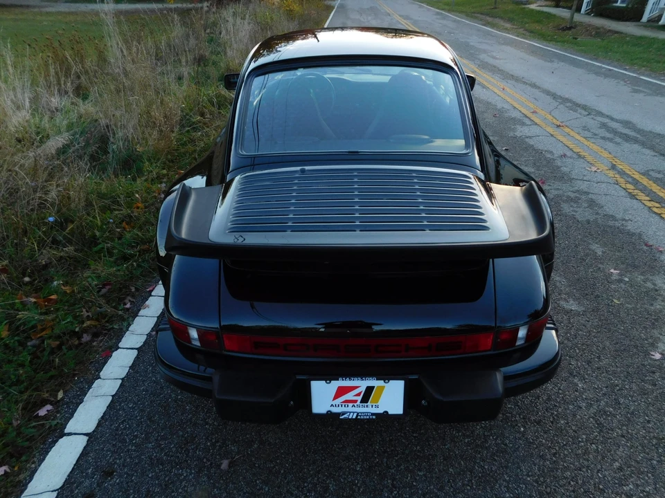 1984 Porsche 911 Carrera 3.2 - Image 13 of 31