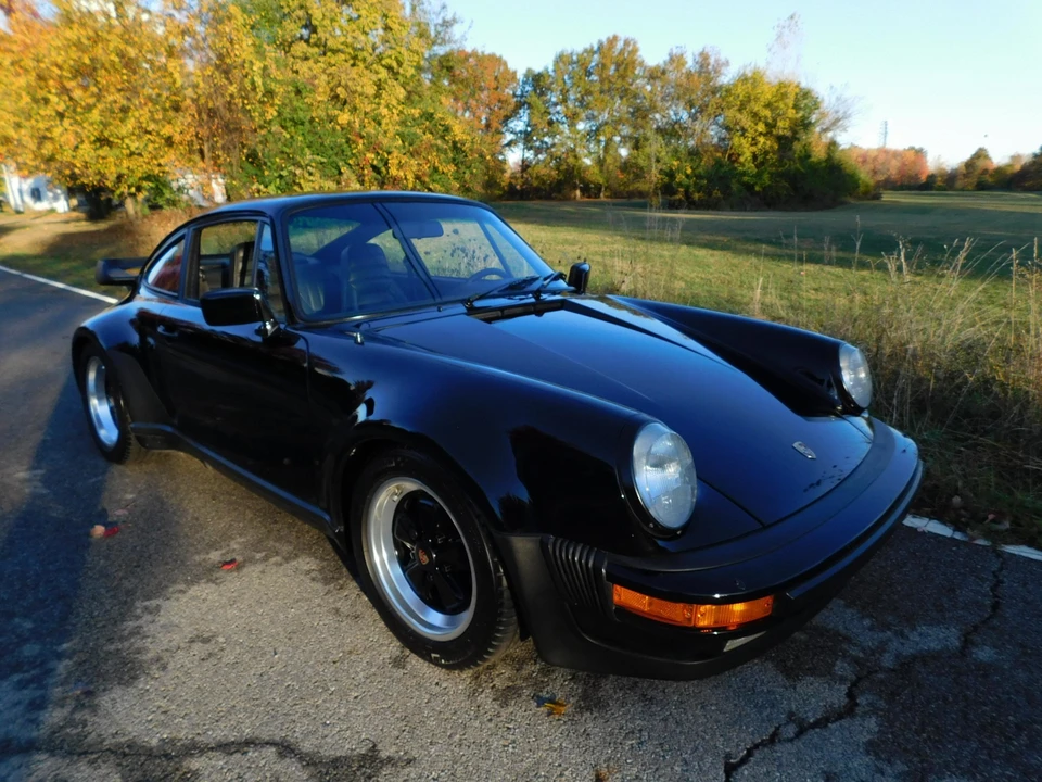 1984 Porsche 911 Carrera 3.2 - Image 4 of 31