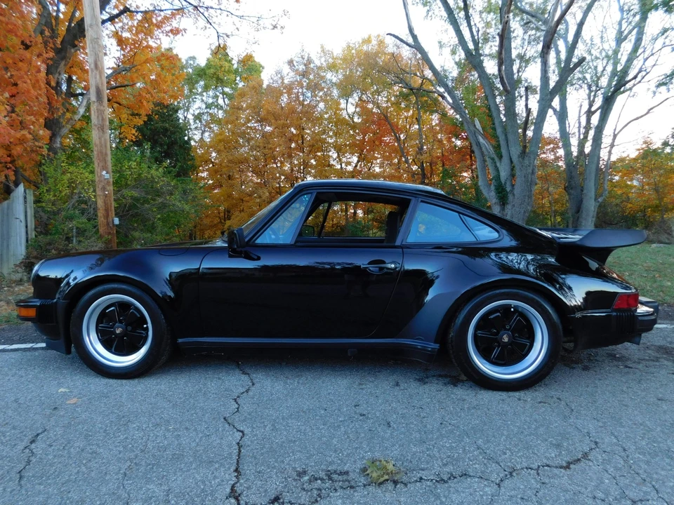 1984 Porsche 911 Carrera 3.2 - Image 18 of 31