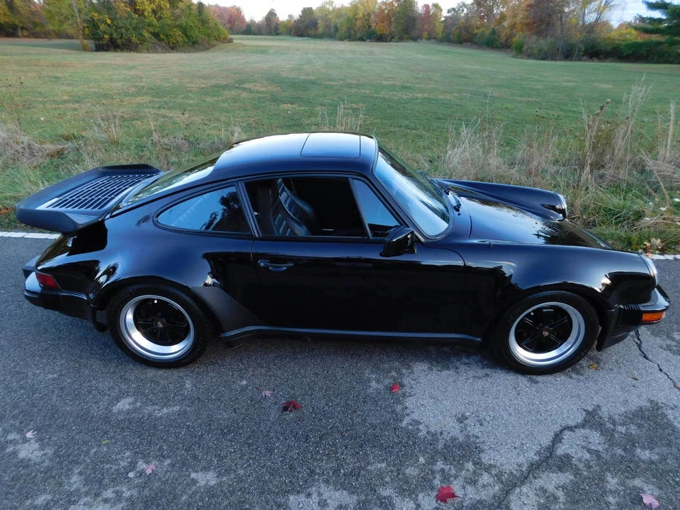 1984 Porsche 911 Carrera 3.2 - Image 7 of 31