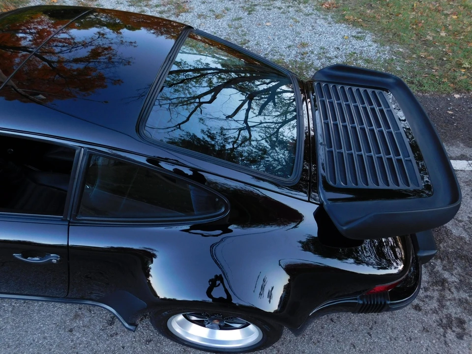 1984 Porsche 911 Carrera 3.2 - Image 29 of 31