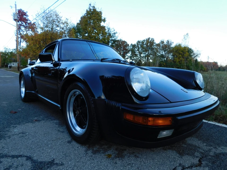 1984 Porsche 911 Carrera 3.2 - Image 2 of 31