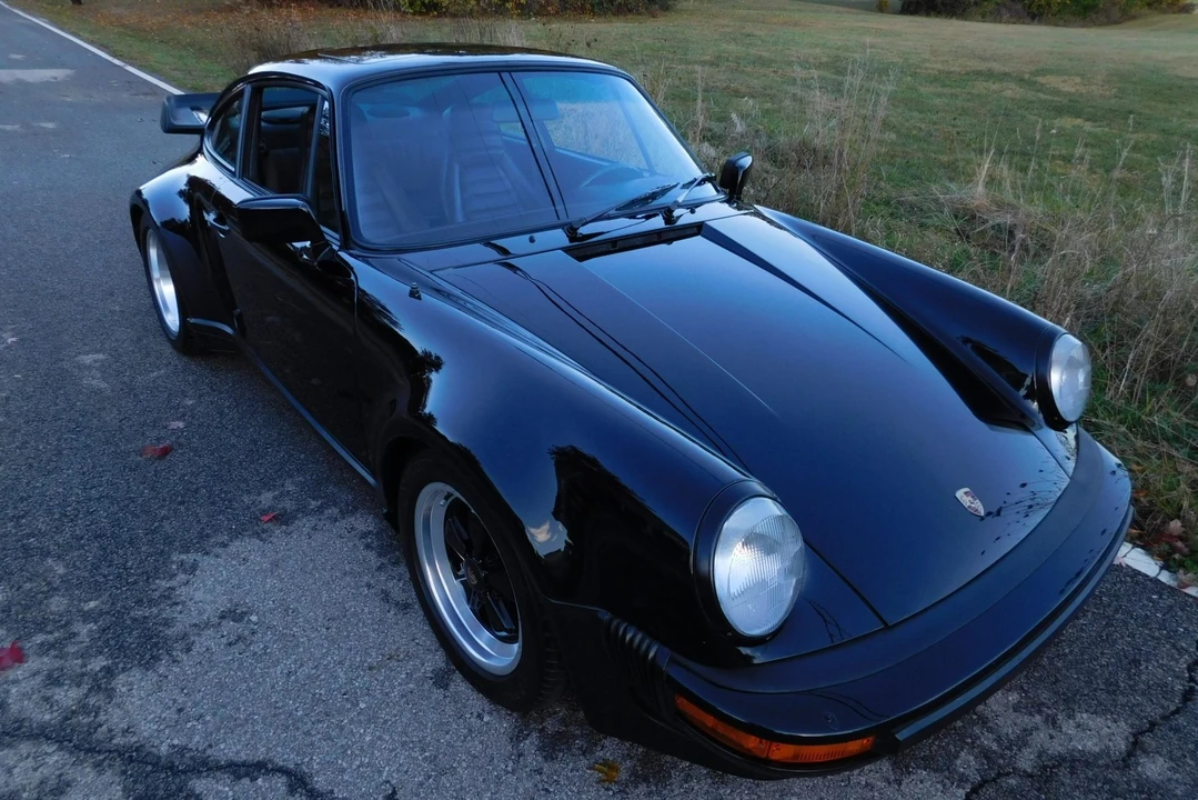 1984 Porsche 911 Carrera 3.2 - Image 3 of 31