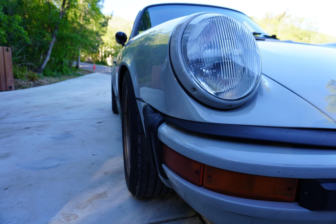 1984 Porsche 911 Carrera 3.2 - Image 9 of 31