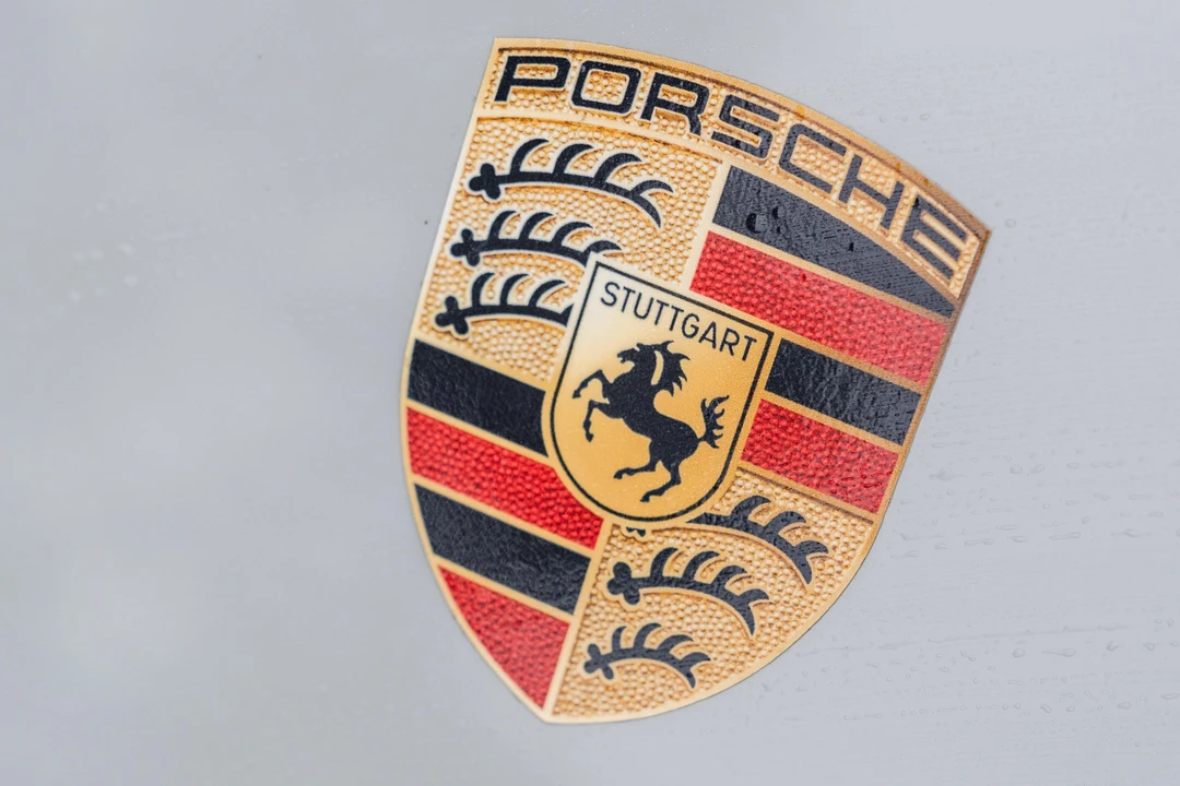 1984 Porsche 911 Carrera 3.2 - Image 11 of 31