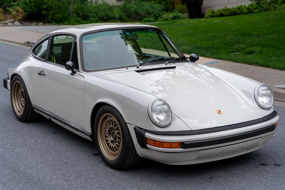 1984 Porsche 911 Carrera 3.2 - Image 8 of 31
