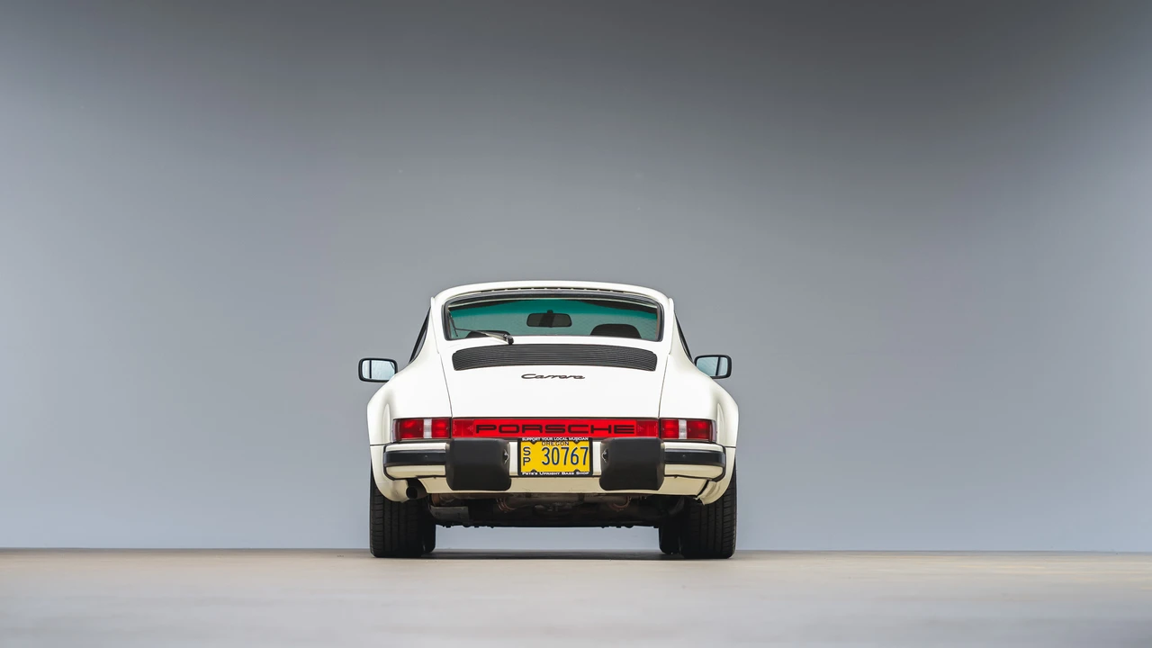 1984 Porsche 911 Carrera 3.2 - Image 29 of 31