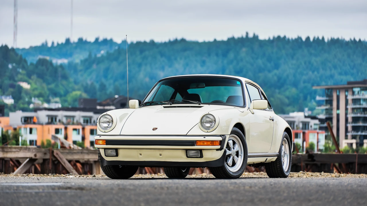 1984 Porsche 911 Carrera 3.2 - Image 3 of 31