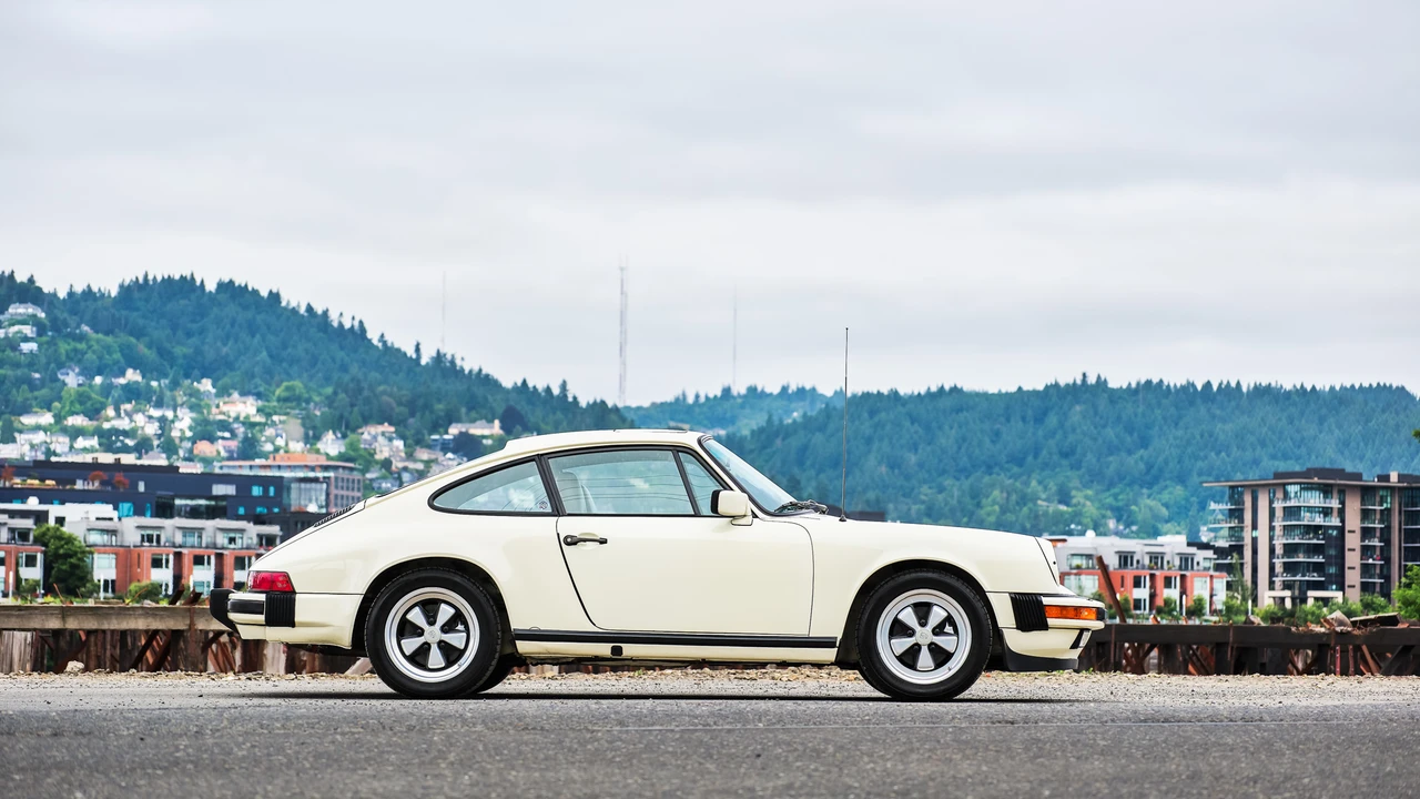 1984 Porsche 911 Carrera 3.2 - Image 6 of 31