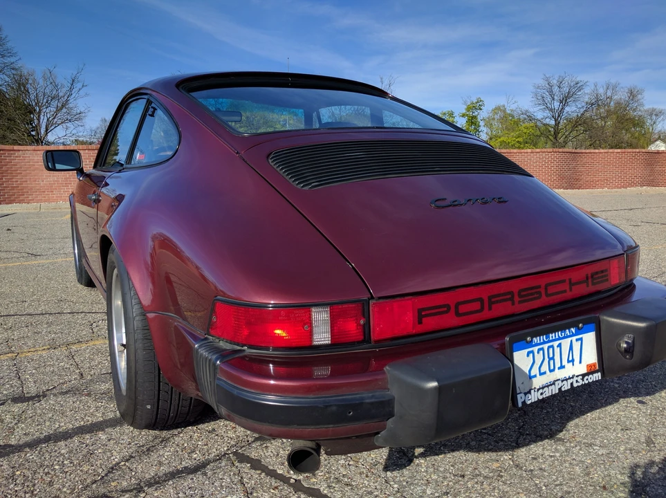 1984 Porsche 911 Carrera 3.2 - Image 17 of 31