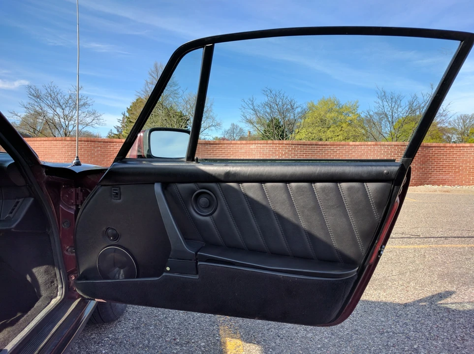 1984 Porsche 911 Carrera 3.2 - Image 25 of 31