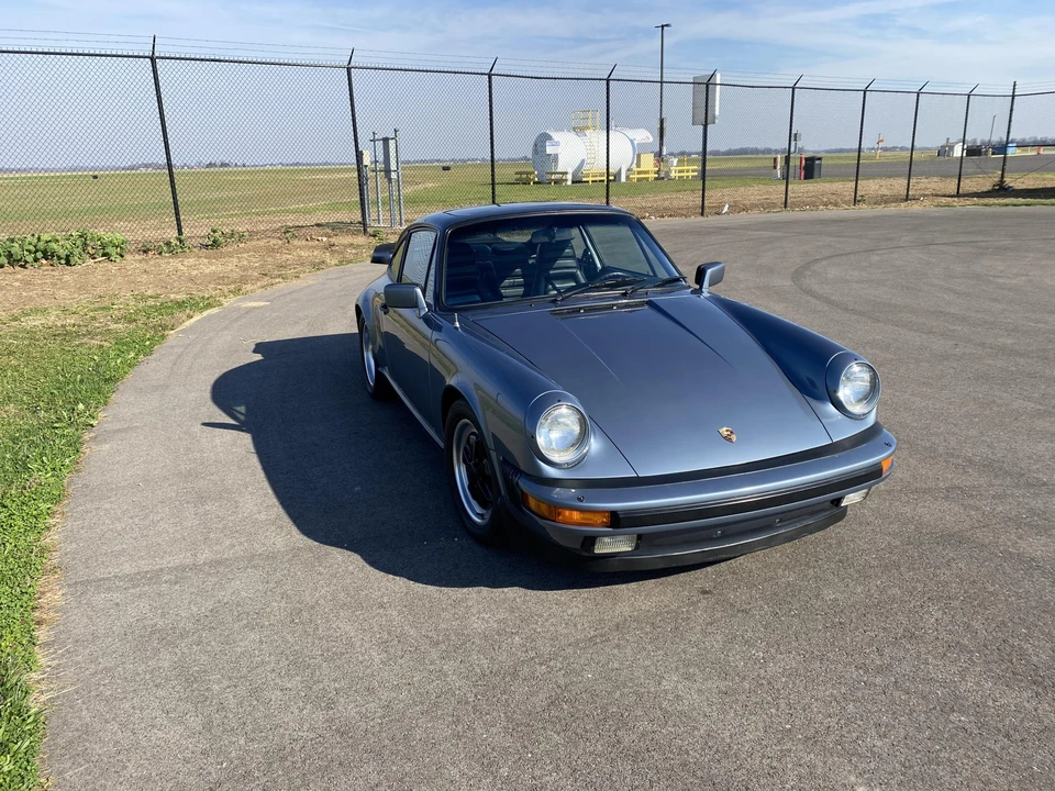 1984 Porsche 911 Carrera 3.2 - Image 17 of 31