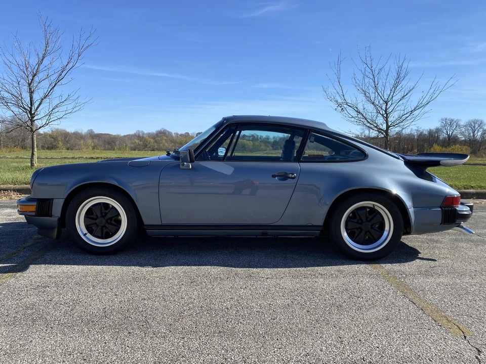 1984 Porsche 911 Carrera 3.2 - Image 9 of 31