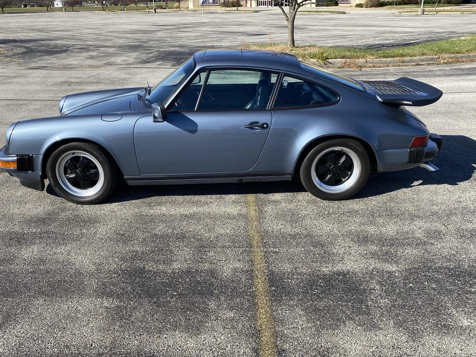 1984 Porsche 911 Carrera 3.2 - Image 8 of 31